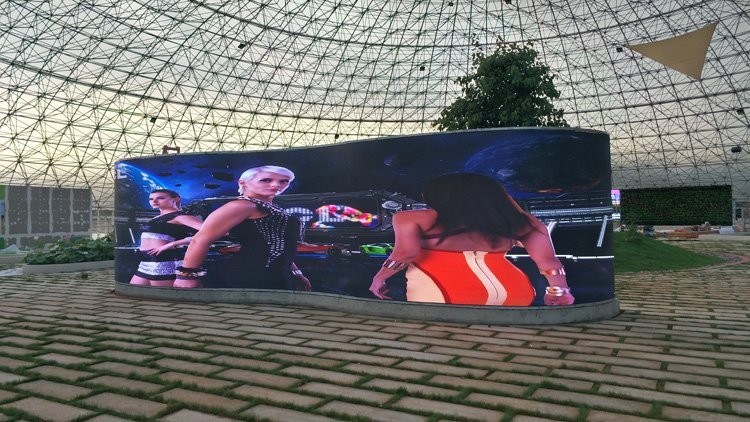 عازل المياه P3.91 LED عرض جدار الفيديو متعدد الألوان للخارج الداخلي