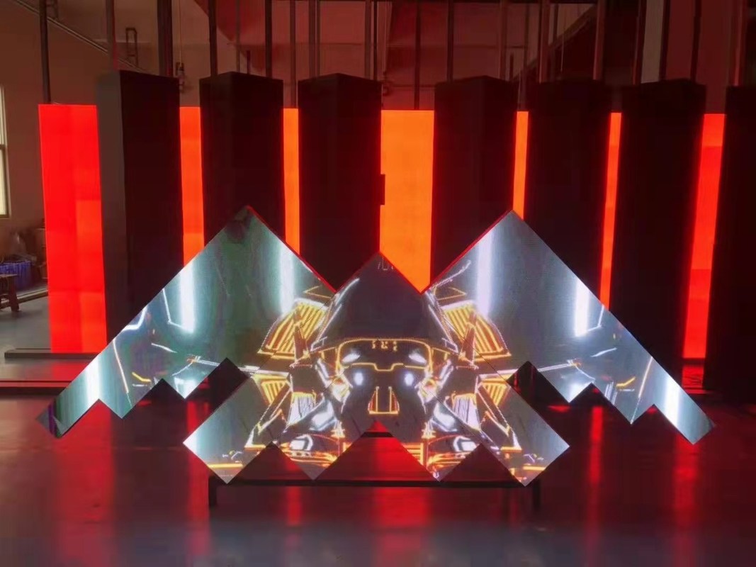 P2 P2.5 P3.91 تكنولوجيا الشاشة المبتكرة ، مكتب DJ LED داخلي RGB