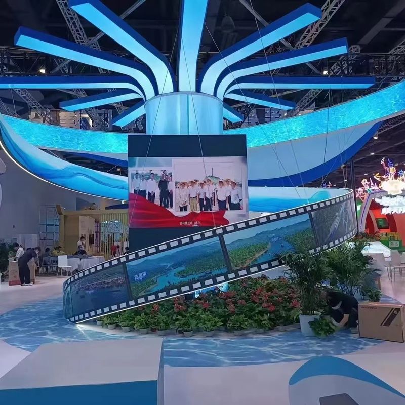 شاشة عرض LED خفيفة الوزن مرنة الحائط الشاشة متعددة الألوان 2mm مساحة البكسل