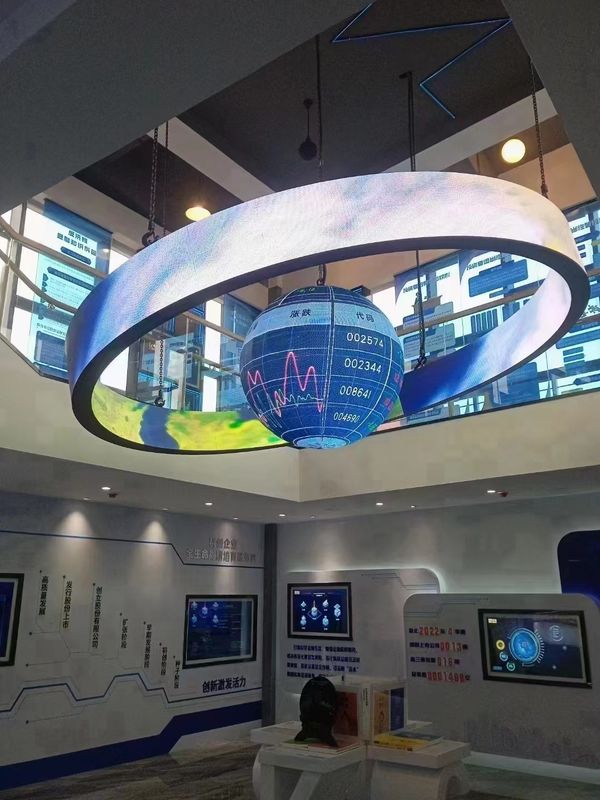 شاشة عرض LED دائرية رقيقة مرنة P1.8 P2 P2.5 P3 ملونة بالكامل